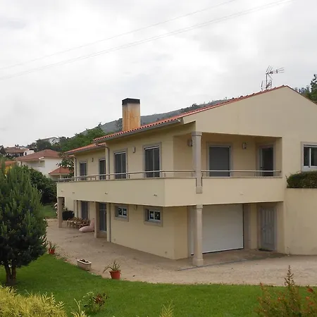 Casa Vilarelho 카민하